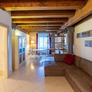 Youatmolino Canal View Apartment Venedig