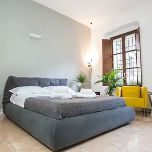 Antiche Colonne Apartment Verona
