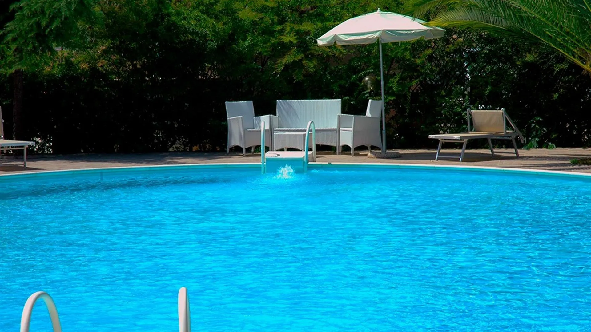 **** Hotel Resort Fior di Sardegna Posada  Italien